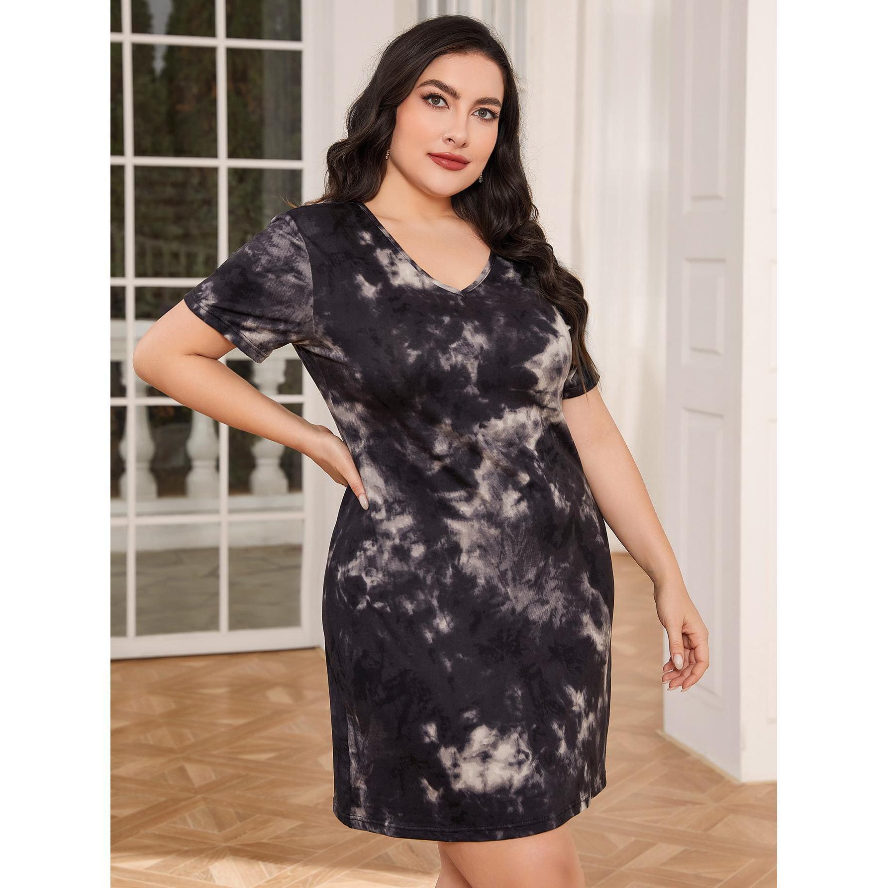 Plus Size Tie Dye Nightgown with V-Neck and Short Sleeves