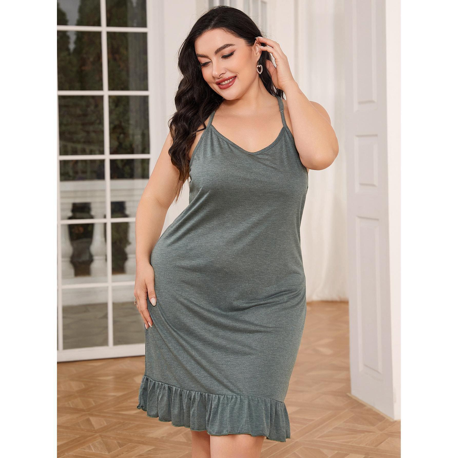 Plus Size Women's Nightgown with Ruffle Hem and Back Cut-Out