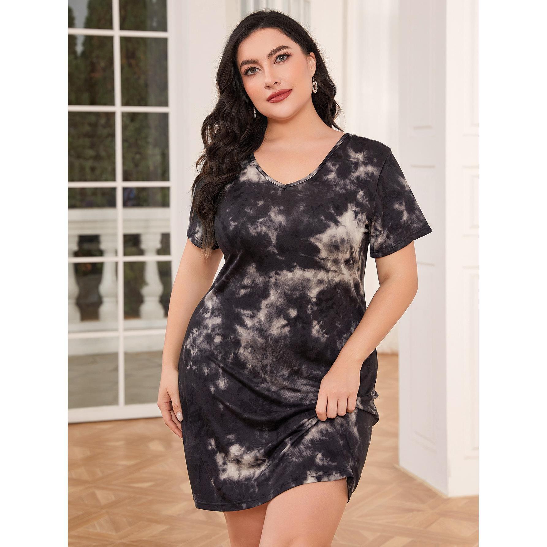 Plus Size Tie Dye Nightgown with V-Neck and Short Sleeves