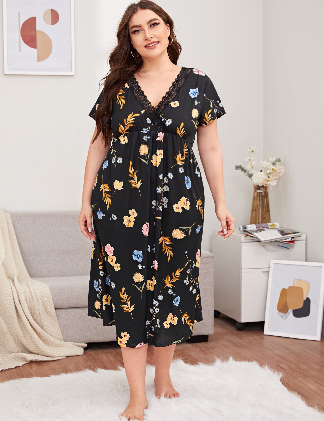 Plus Size Lace Nightdress with Print