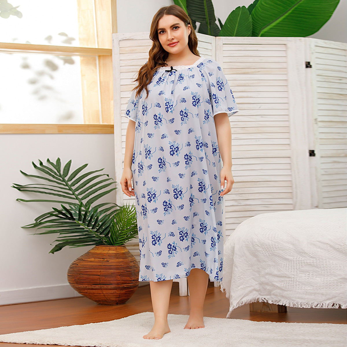 Plus Size Long Nightgown with Print