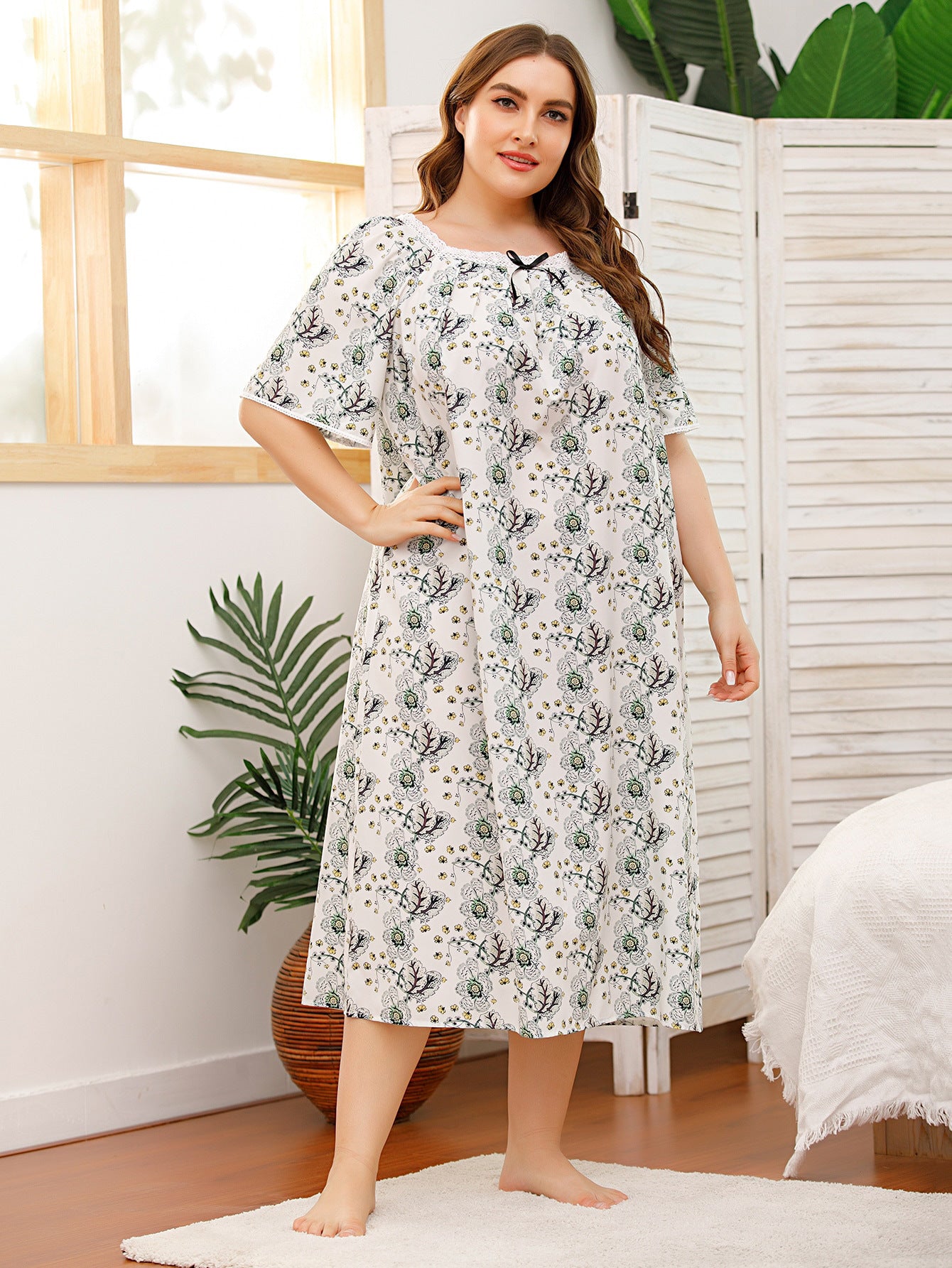 Plus Size Long Nightgown with Print